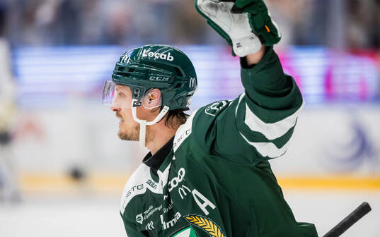 Färjestads Magnus Nygren jublar