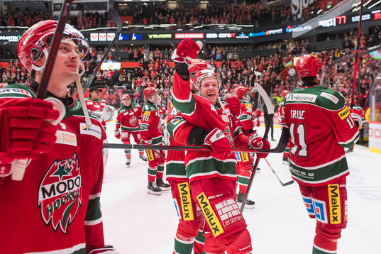 Modos Mikkel Aagaard jublar
