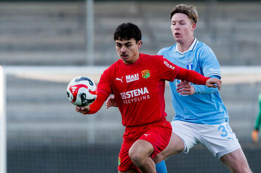 Torslandas Oliver Ocampo Hägglund och Malmö FFs Nils