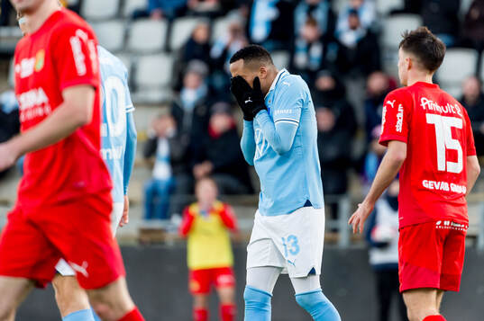 Malmö FFs Martin Olsson deppar