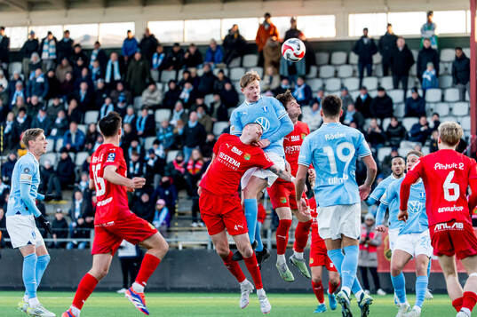 Malmö FFs Nils Zätterström och Torslandas Harrison