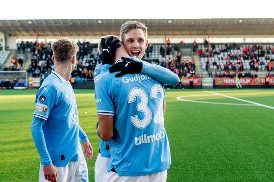 Malmö FFs Daniel Gudjohnsen och Søren Rieks jublar