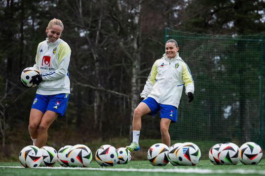 Hanna Lundkvist and Hanna Wijk of the Swedish women's