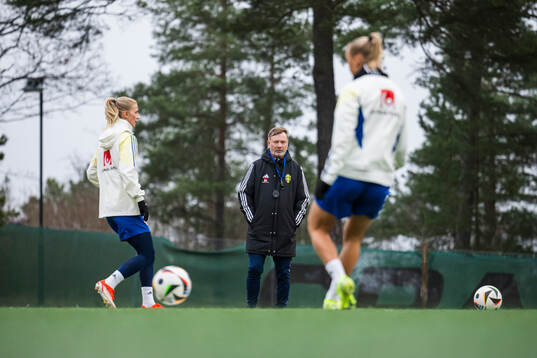 Head coach Peter Gerhardsson of the Swedish women's