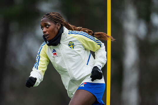 Evelyn Ijeh of the Swedish women's national football team