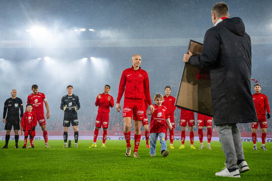 Ruben Kristiansen of Brann with his daughter