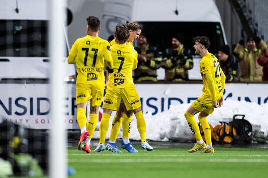 Ulrik Saltnes of Bodø/Glimt celebrates with team mates