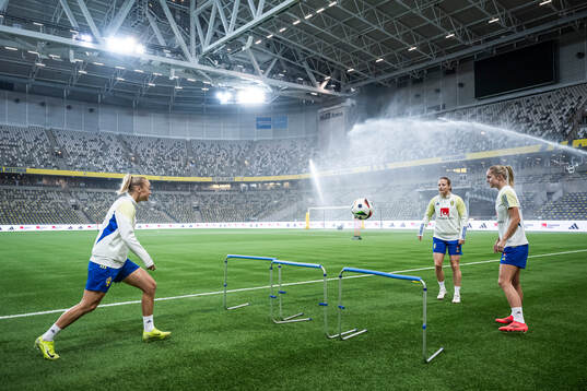 Hanna Bennison, Anna Anvegård and Hanna Lundkvist of the