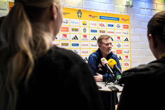 Head coach Peter Gerhardsson of the Swedish women's