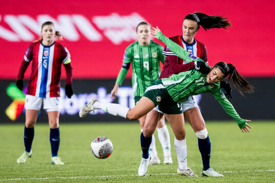 Ingrid Syrstad Engen of Norway and Joely Andrews of