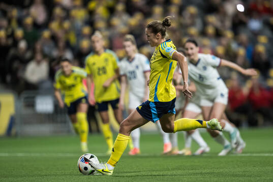 Filippa Angeldahl of Sweden scores the 1-0 goal