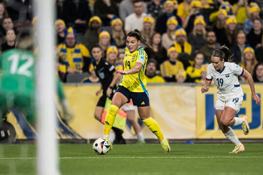 Johanna Rytting Kaneryd of Sweden and Tyla Jay Vlajnic of