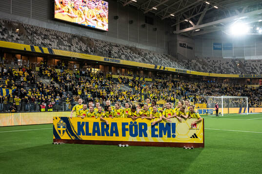 Players of Sweden celebrate