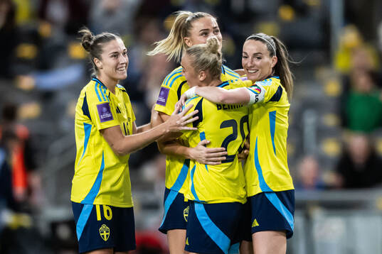 Hanna Bennison of Sweden celebrates with Filippa Angeldahl,