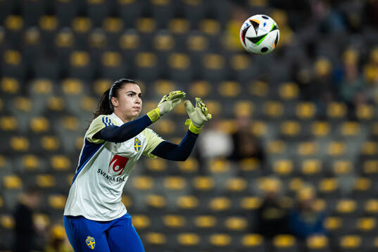 Goalkeeper Zecira Musovic of Sweden
