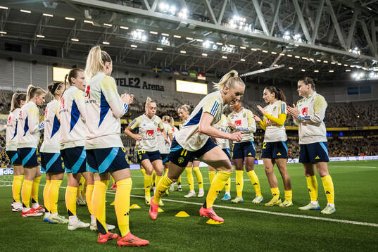 Stina Blackstenius of Sweden