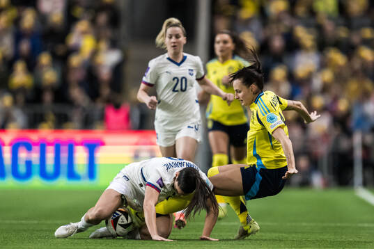 Jovana Damnjanovic of Serbia and Nathalie Björn of Sweden