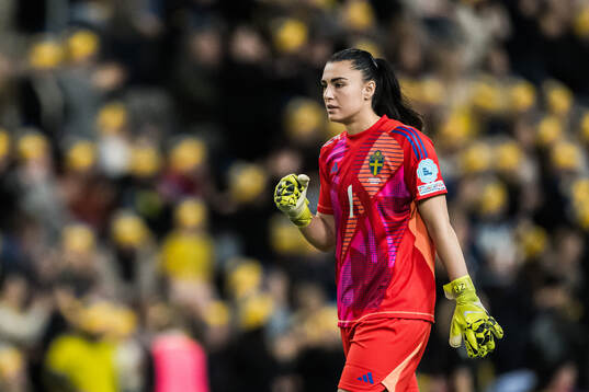 Zecira Musovic of Sweden celebrating the 1-0 goal