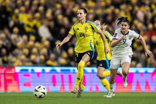 Nathalie Björn of Sweden and Jovana Damnjanovic of Serbia