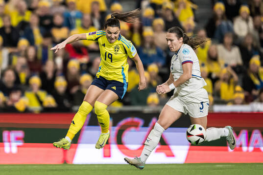 Johanna Rytting Kaneryd of Sweden and Andjela Frajtovic of