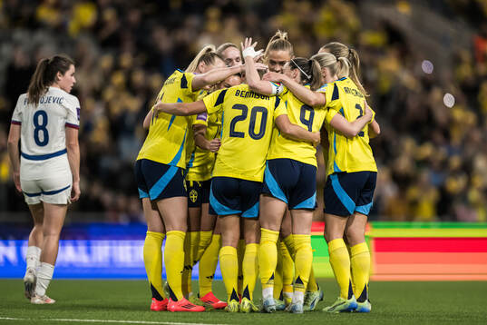 Hanna Bennison of Sweden celebrating the 5-0 goal