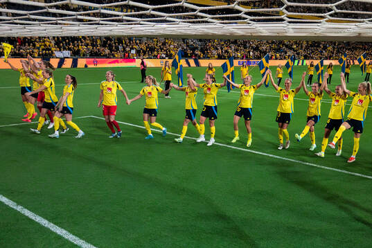 Players of Sweden celebrate