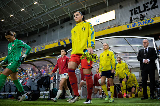 Goalkeeper Zecira Musovic of Sweden enters the pitch for