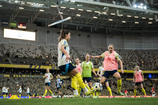 Johanna Rytting Kaneryd and Jonna Andersson of Sweden