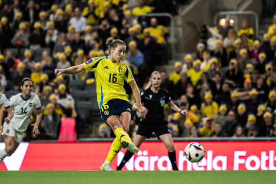 Filippa Angeldahl of Sweden scores the 1-0 goal