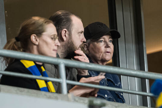 Marika Domanski Lyfors in the stands