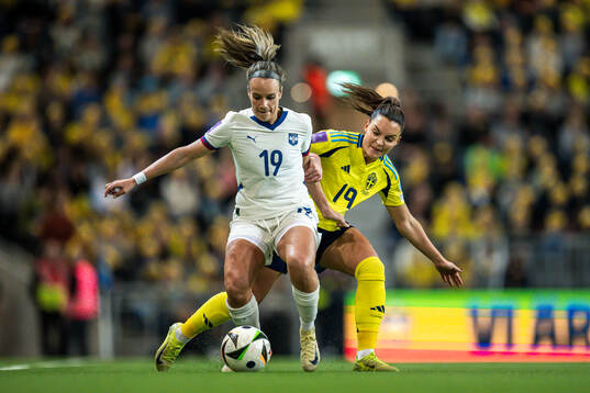 Tyla Jay Vlajnic of Serbia and Johanna Rytting Kaneryd of