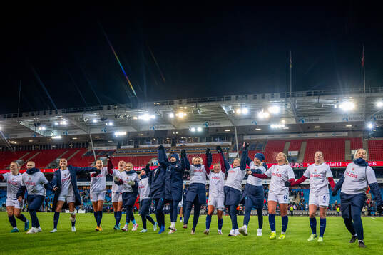 Caroline Graham Hansen, Justine Kielland, Ada Hegerberg and