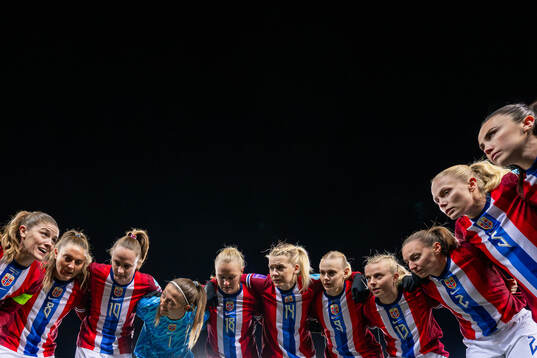 Maren Mjelde, Vilde Bøe Risa, Caroline Graham Hansen,
