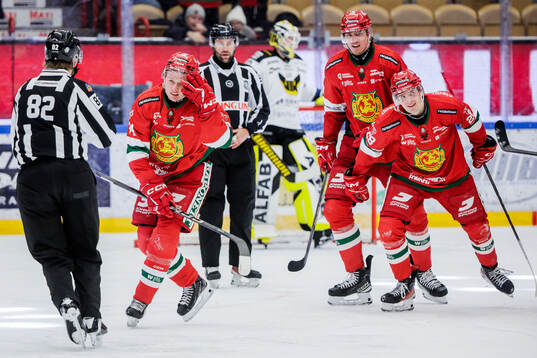 Moras Kalle Carlsson jublar