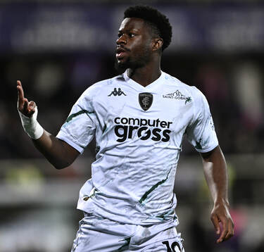 Emmanuel Ekong of Empoli celebrates