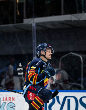 Djurgårdens Arvid Costmar jublar