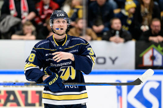 HV71s Olle Alsing