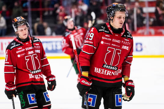 Örebros Patrik Puistola och Milton Oscarson deppar