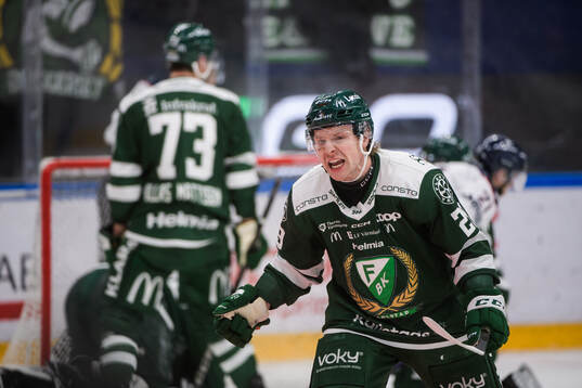 Färjestads Oskar Steen