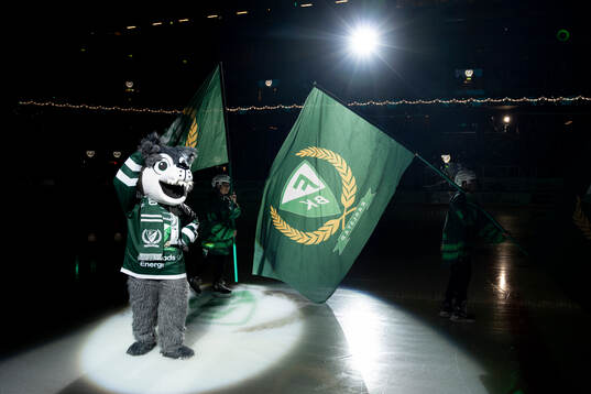 inför ishockeymatchen i SHL mellan Färjestad och