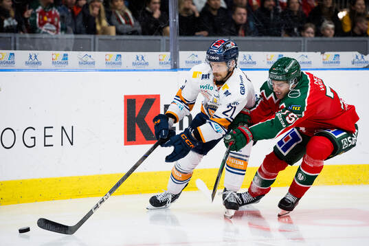 Växjös Brian Cooper och Frölundas David Edstrom