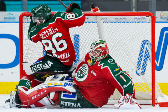Frölundas Erik Thorell och målvakt Lars Johansson