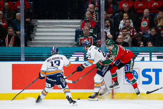 Växjös Filip Eriksson och Frölundas Nicklas Lasu