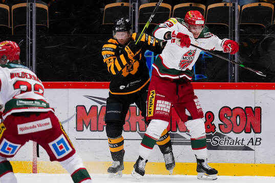 Skellefteås Oscar Lindberg och Modos Tobias Winberg