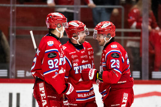 Timrås Filip Hållander jublar