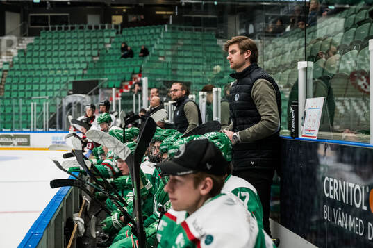 Rögles tränare Adam Bengtsson