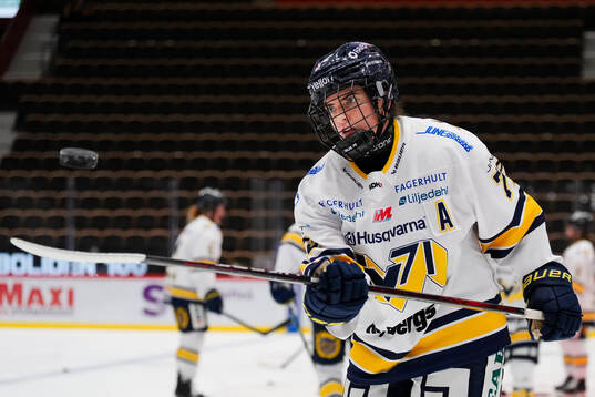 HV71s Rachel Weiss