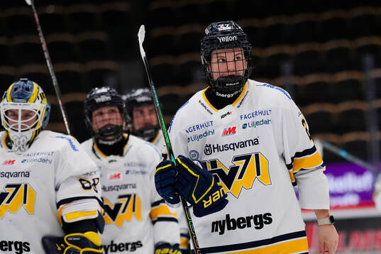 HV71s Teghan Inglis deppar