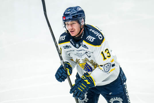 Södertäljes Henrik Eriksson jublar
