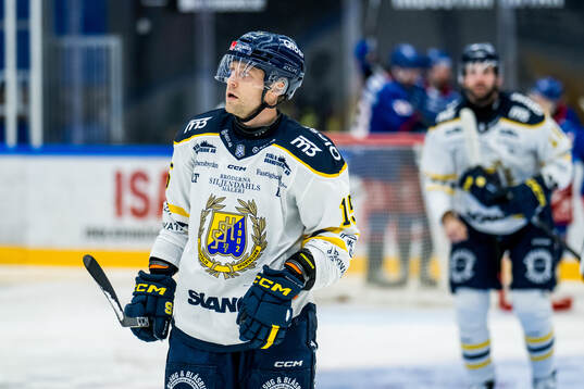 Södertäljes Albin Carlson deppar